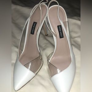 Nine West White Pumps with clear detail